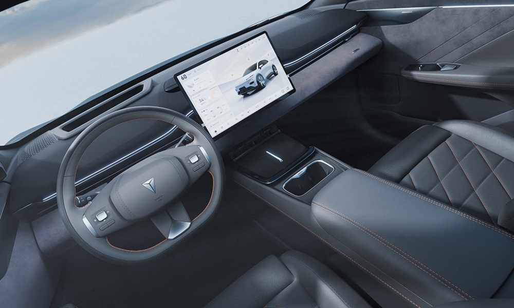 Vista interior de Deepal S05 con diseño&nbsp;minimalita&nbsp;y futurista.